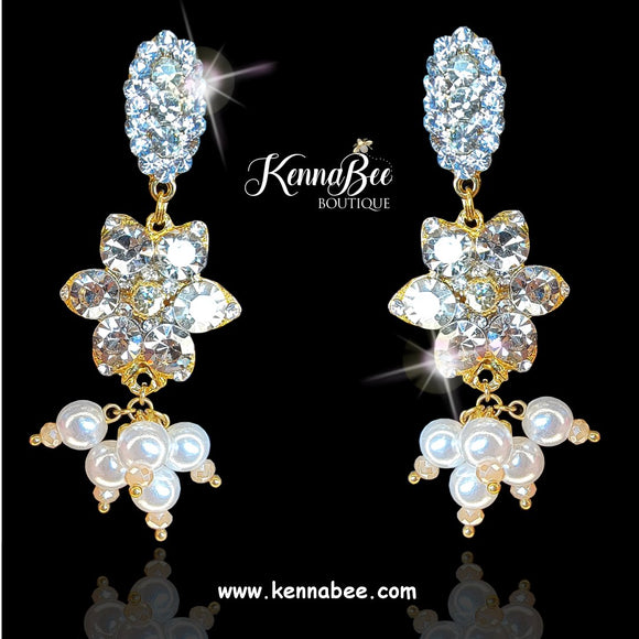 Stella Dangling Pearls